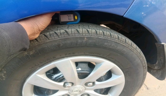 2014 Hyundai Eon ERA +, Petrol, Manual, 69,465 km, tyre