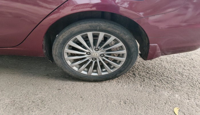 2015 Maruti Ciaz ZDI+ SHVS, Diesel, Manual, 97,608 km, tyre