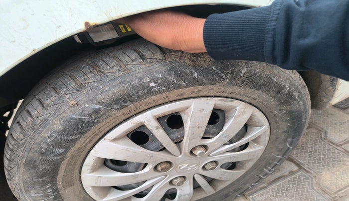 2013 Hyundai i10 SPORTZ 1.2, Petrol, Manual, 43,288 km, tyre