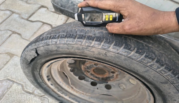 2013 Hyundai i10 SPORTZ 1.2, Petrol, Manual, 43,288 km, tyre