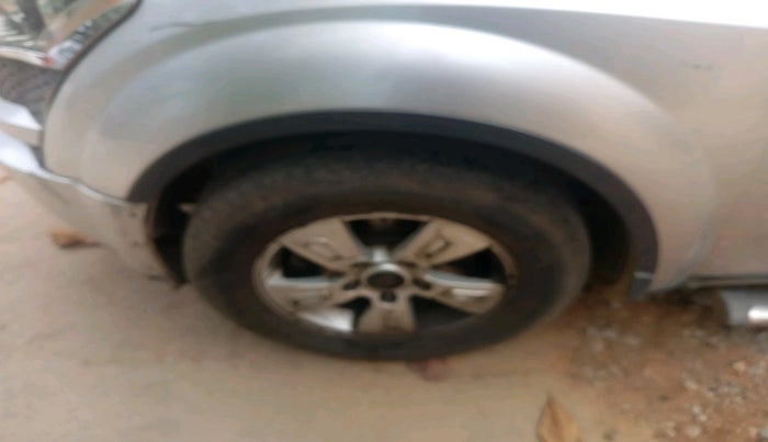 2012 Mahindra XUV500 W4, Diesel, Manual, 1,09,807 km, tyre