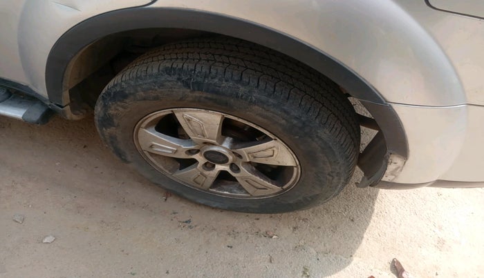 2012 Mahindra XUV500 W4, Diesel, Manual, 1,09,807 km, tyre