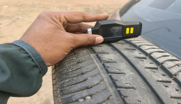 2019 Ford Ecosport TITANIUM 1.5L DIESEL, Diesel, Manual, 1,02,375 km, tyre