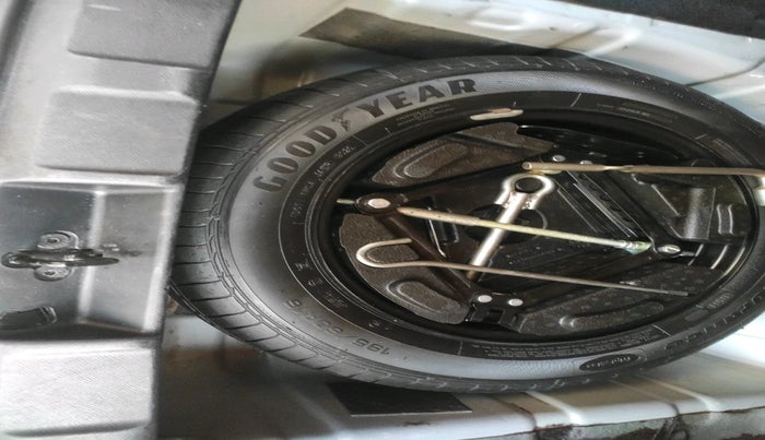 2020 Tata NEXON XZ PLUS PETROL, Petrol, Manual, 96,503 km, tyre