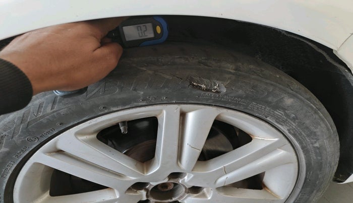 2011 Audi A4 2.0 TDI, Diesel, Automatic, 1,09,666 km, tyre