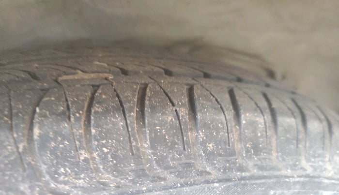 2012 Hyundai i10 MAGNA 1.1, Petrol, Manual, 63,888 km, tyre