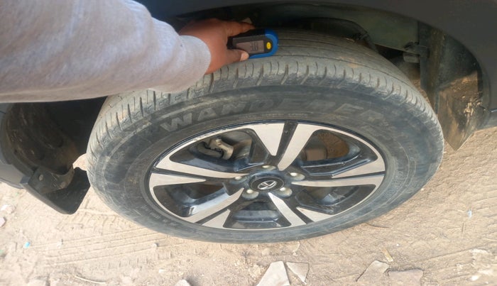 2022 Tata NEXON EV XZ PLUS LUX, Electric, Automatic, 88,396 km, tyre