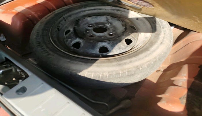 2011 Maruti Alto K10 VXI, Petrol, Manual, 69,037 km, tyre