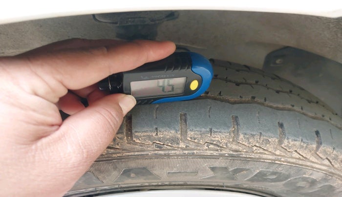 2024 Maruti Eeco 5 STR AC, Petrol, Manual, 24,917 km, tyre