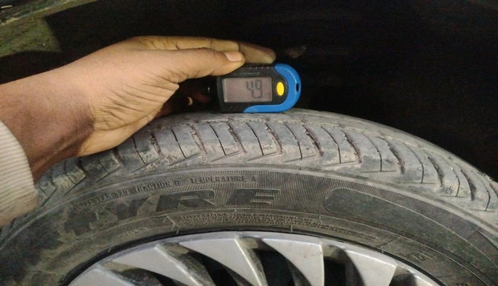 2023 Maruti Alto K10 VXI CNG, Petrol, Manual, 30,305 km, tyre