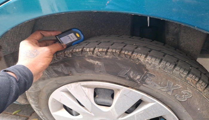 2012 Maruti Swift Dzire VXI, Petrol, Manual, 81,297 km, tyre