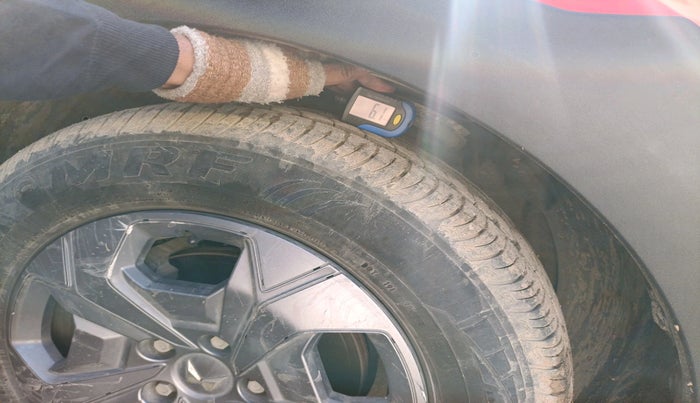 2024 Mahindra XUV 3XO MX3 Pro 1.2 L TCMPFi, Petrol, Manual, 15,317 km, tyre