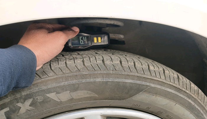 2011 Maruti Ritz VXI, Petrol, Manual, 61,900 km, tyre