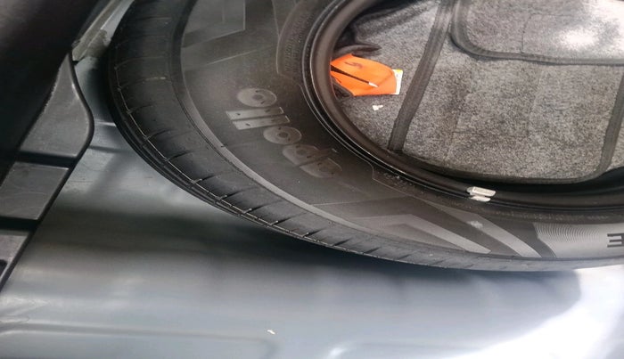 2023 Hyundai VENUE SX 1.2 PETROL, Petrol, Manual, 20,086 km, tyre