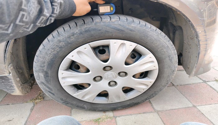 2014 Honda Amaze 1.2L I-VTEC S, Petrol, Manual, 96,756 km, tyre