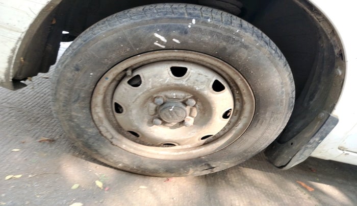 2016 Maruti Wagon R 1.0 LXI CNG, Petrol, Manual, 1,52,358 km, tyre