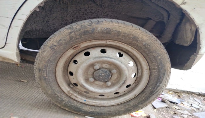 2016 Maruti Wagon R 1.0 LXI CNG, Petrol, Manual, 1,52,358 km, tyre