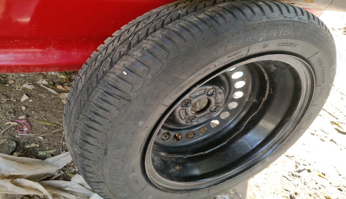 2012 Honda Jazz 1.2 L I-VTEC SELECT, Petrol, Manual, 1,44,605 km, tyre