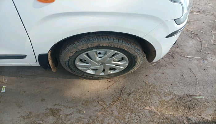 2023 Maruti New Wagon-R LXI 1.0, Petrol, Manual, 7,085 km, tyre