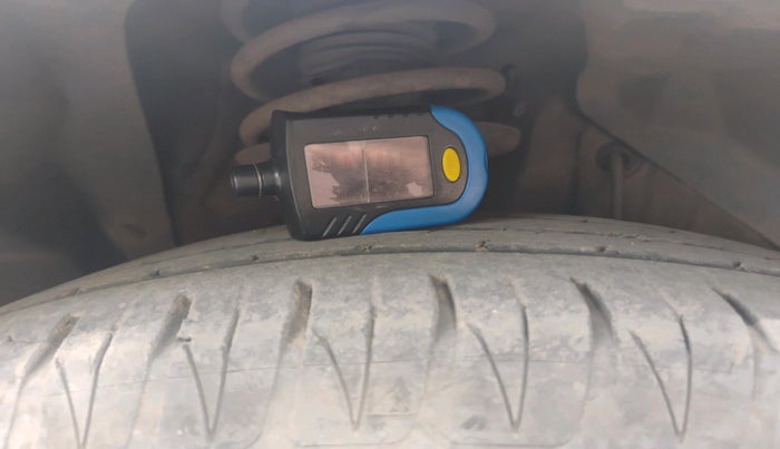 2018 Maruti S Cross ZETA 1.3, Diesel, Manual, 1,66,875 km, tyre