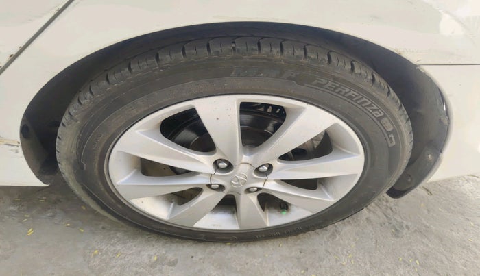 2011 Hyundai Verna FLUIDIC 1.6 CRDI SX OPT AT, Diesel, Automatic, 2,10,000 km, tyre