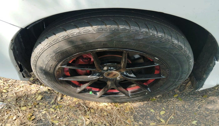 2015 Honda City 1.5L I-VTEC VX, Petrol, Manual, 1,22,687 km, tyre