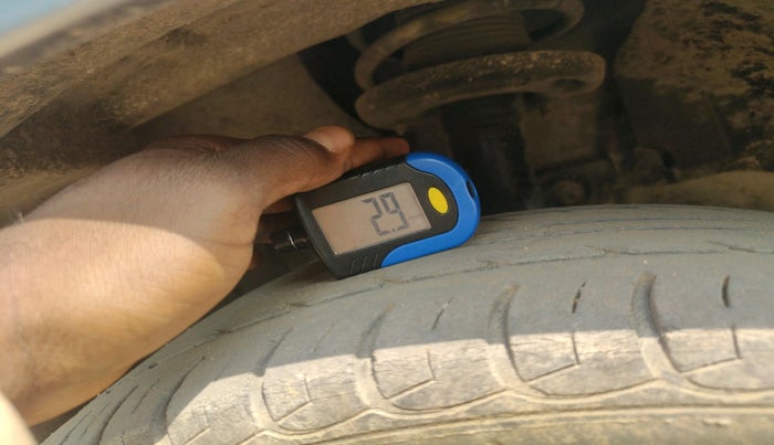 2016 Ford Ecosport TREND 1.5L PETROL, Petrol, Manual, 1,02,478 km, tyre