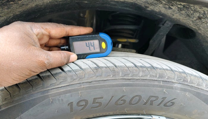 2024 Nissan MAGNITE XE, Petrol, Manual, 1,720 km, tyre