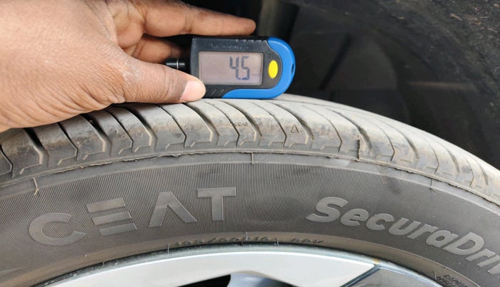 2024 Nissan MAGNITE XE, Petrol, Manual, 1,720 km, tyre