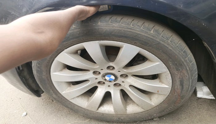 2009 BMW 5 Series 525I, Petrol, Automatic, 76,000 km, tyre