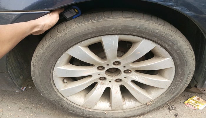 2009 BMW 5 Series 525I, Petrol, Automatic, 76,000 km, tyre