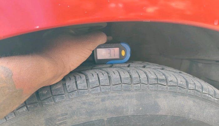 2011 Maruti Swift VXI, Petrol, Manual, 33,697 km, tyre