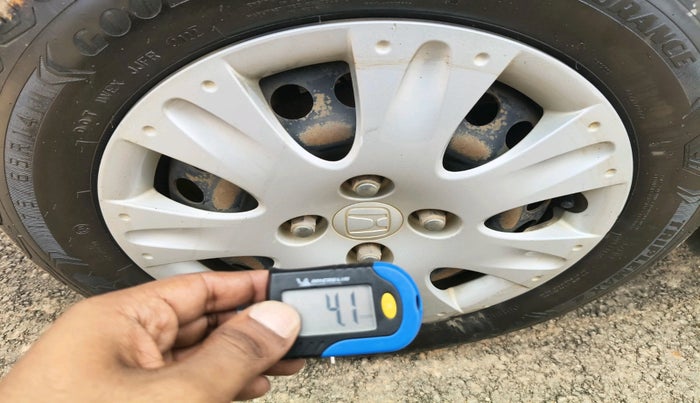 2015 Honda Amaze 1.2L I-VTEC S, Petrol, Manual, 62,638 km, tyre