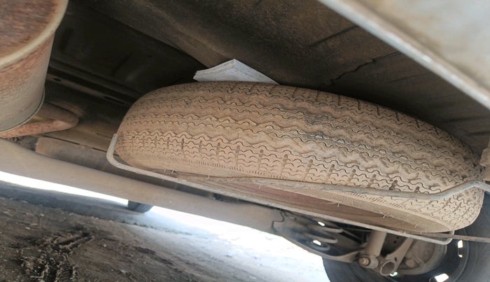 2020 Renault TRIBER RXT, Petrol, Manual, 65,453 km, tyre