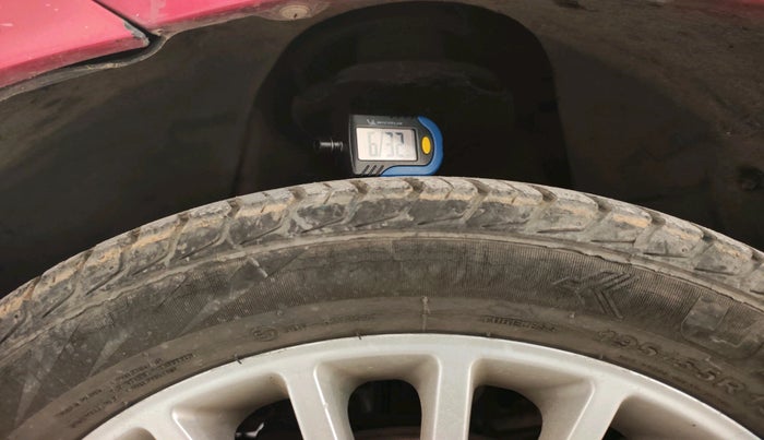 2013 Tata Indica Vista VX 90PS, Diesel, Manual, 1,02,322 km, tyre