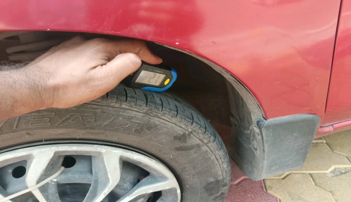 2015 Maruti Alto 800 LXI, Petrol, Manual, 65,888 km, tyre