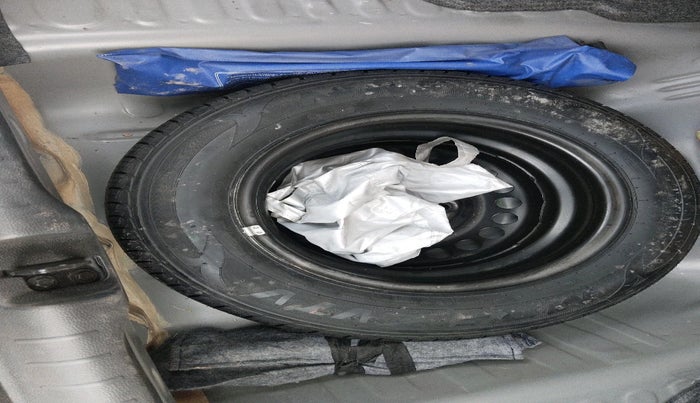 2022 Honda Amaze 1.2L I-VTEC VX, Petrol, Manual, 11,100 km, tyre