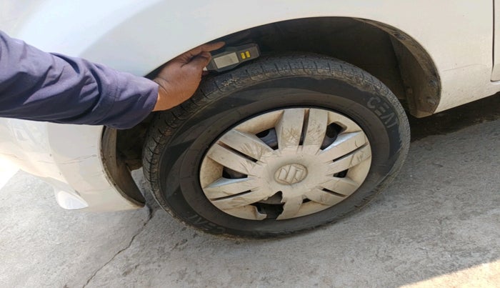 2014 Maruti Alto 800 LXI, Petrol, Manual, 82,322 km, tyre