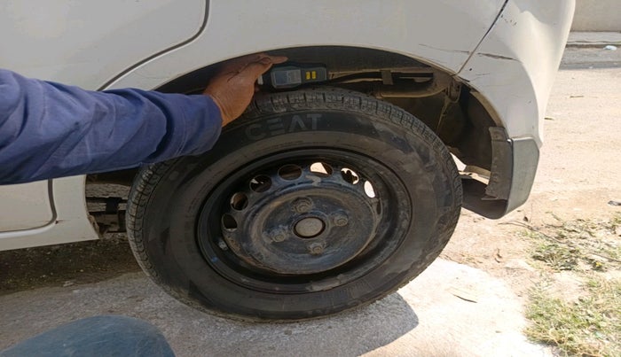 2014 Maruti Alto 800 LXI, Petrol, Manual, 82,322 km, tyre