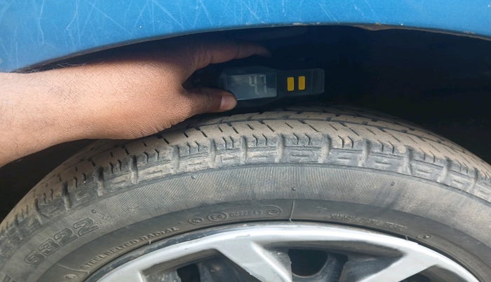 2015 Maruti Alto K10 VXI, Petrol, Manual, 38,624 km, tyre