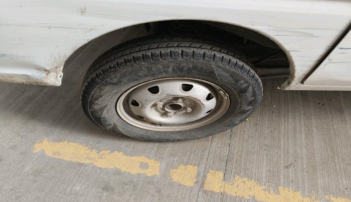 2018 Maruti Eeco 5 STR WITH A/C+HTR CNG, Petrol, Manual, 55,532 km, tyre