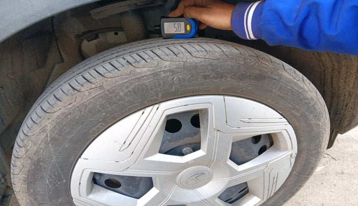 2024 Tata NEXON Smart Plus 1.2 Revotron 6 AMT, Petrol, Automatic, 8,861 km, tyre