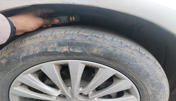 2014 Maruti Ciaz ZXI, Petrol, Manual, 85,679 km, tyre