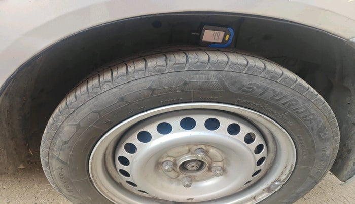 2015 Honda Amaze 1.2L I-VTEC E, Petrol, Manual, 1,99,432 km, tyre