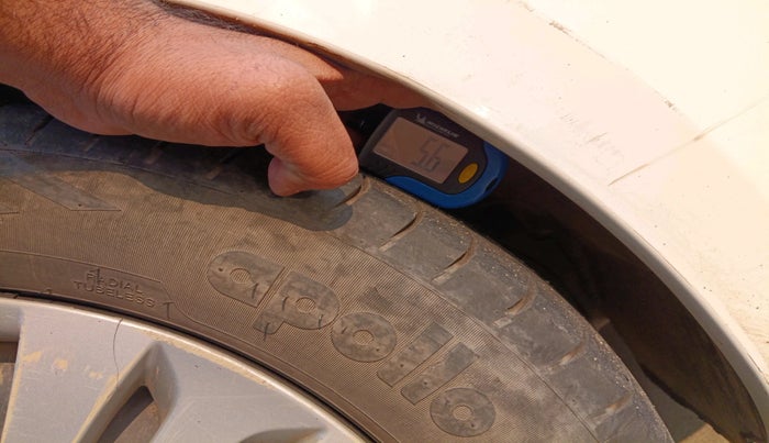 2013 Maruti Ertiga VDI, Diesel, Manual, 2,54,300 km, tyre