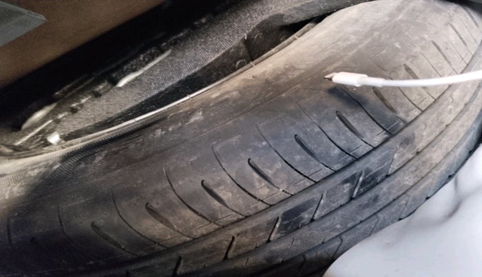 2017 Honda WR-V 1.2L I-VTEC VX MT, Petrol, Manual, 69,253 km, tyre