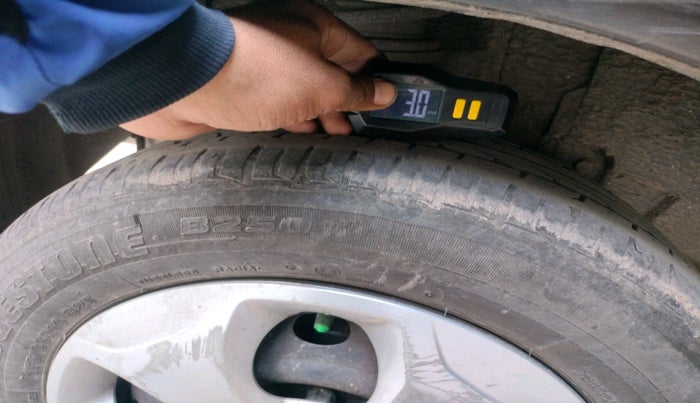 2023 Tata TIGOR XZ CNG, Petrol, Manual, 51,374 km, tyre