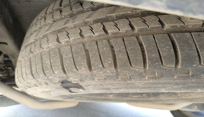 2018 Mahindra XUV500 W9 AT, Diesel, Automatic, 93,519 km, tyre