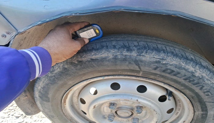 2013 Maruti Wagon R 1.0 LXI CNG, Petrol, Manual, 2,14,828 km, tyre