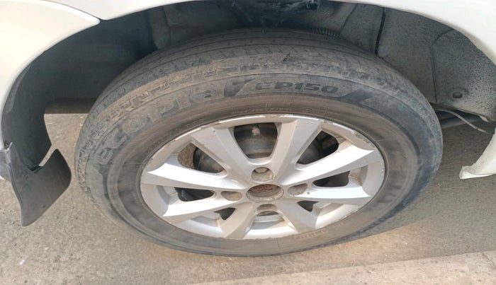 2012 Tata Indigo ECS VX CR4, Diesel, Manual, 1,26,200 km, tyre